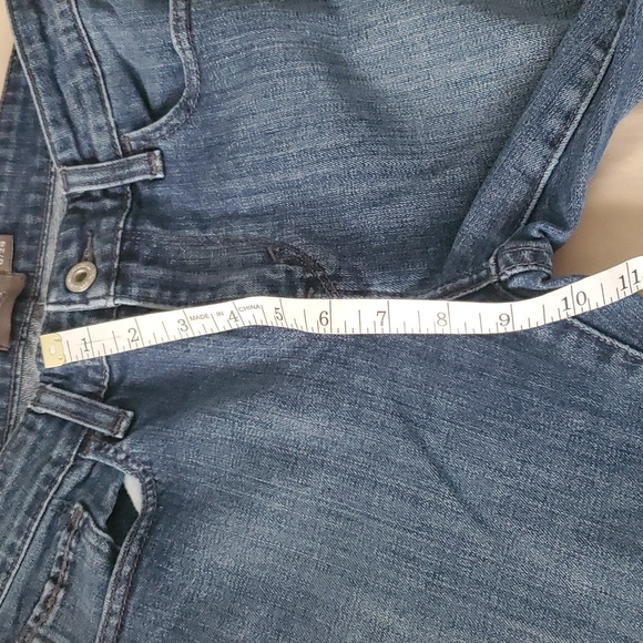 Levi's Capri Jeans - Picture 8 of 9